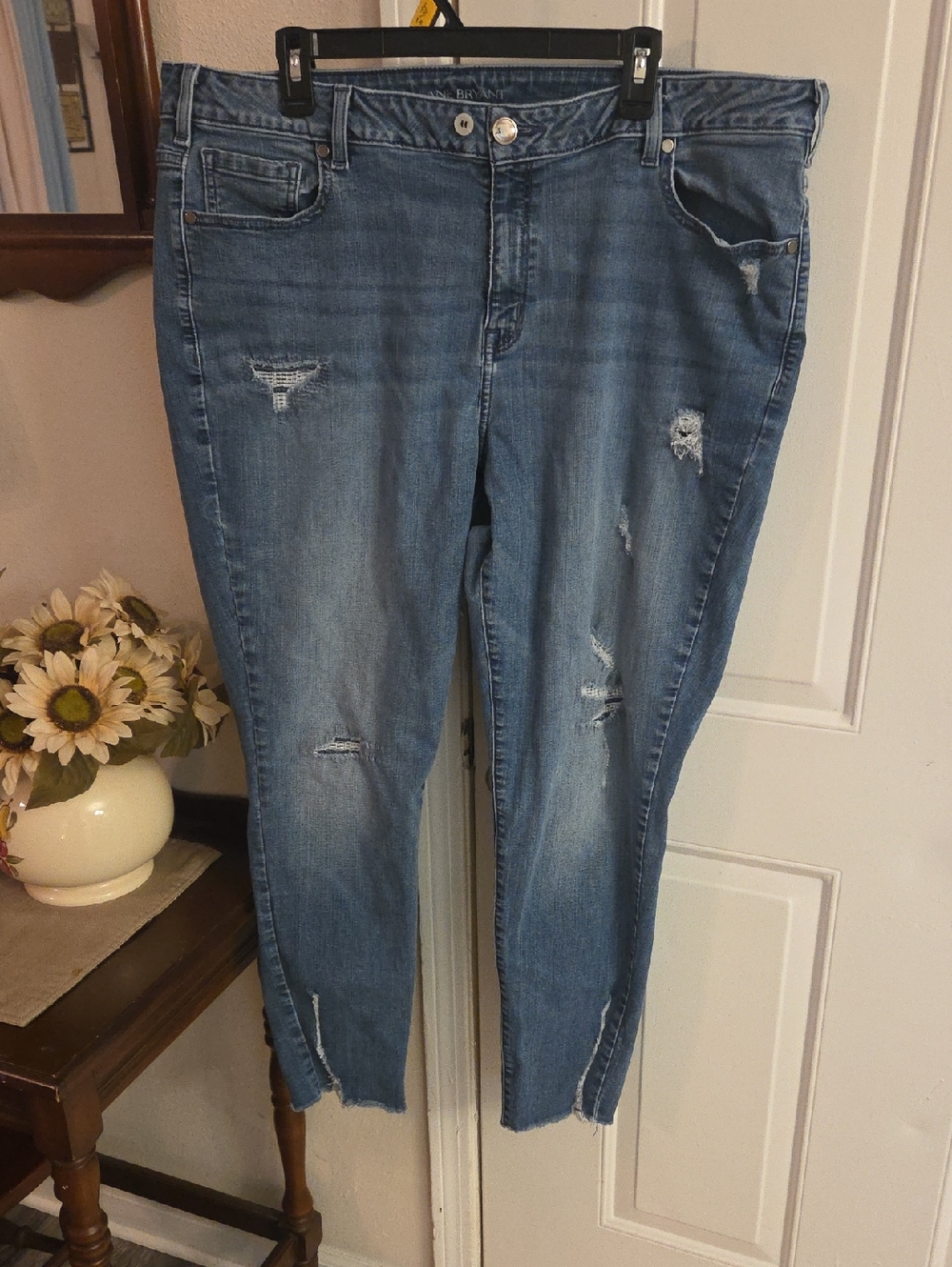 Lane Bryant Distressed Cropped Ankle Jeans - Medium Blue 22R